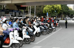 娱乐吃瓜酱电瓶车,娱乐吃瓜酱的趣味生活