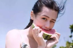 娱乐吃瓜的头像图片女,潮流与个性的完美融合